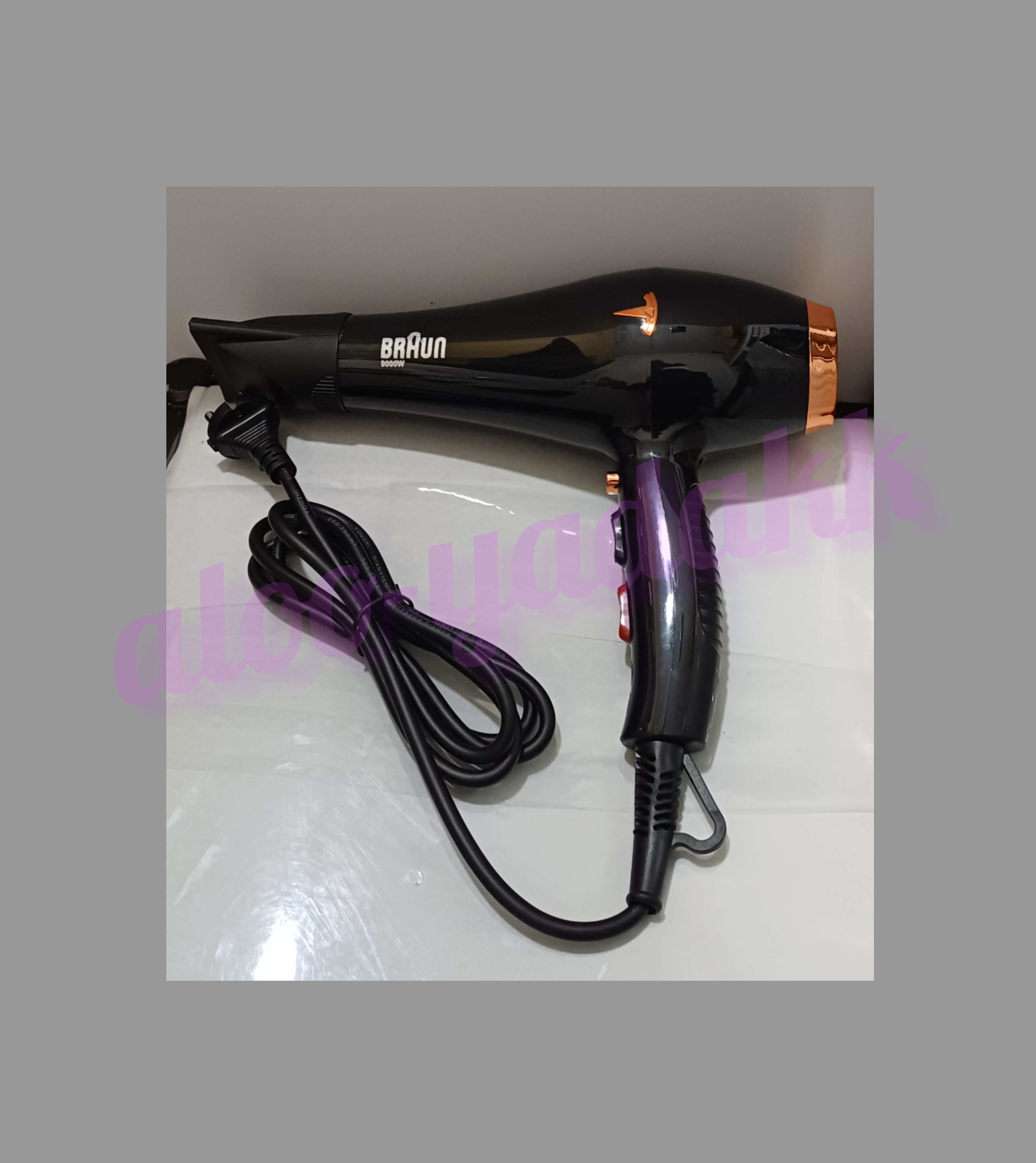 سشوار مو BRAUN مدل BR-700 (پرقدرت و کم‌صدا)