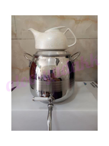 کتری استیل شیردار با قوری چینی سفید ساده مدل رویهمی